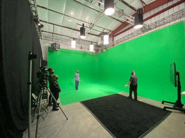 Green Screen for Virtual Events - Denver, CO - Stage Sets for Hybrid and Virtual Meetings - ImageAV