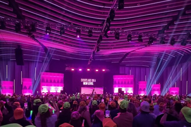 Connect Marketplace 2024 - Milwaukee, WI - Large Stage Design - ImageAV